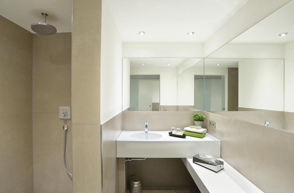 Hotel Hohe Linde 이스니임알가우 객실 사진