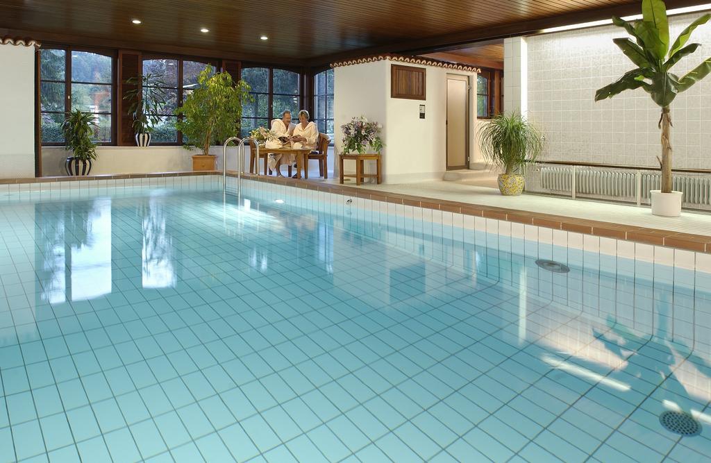 Hotel Hohe Linde 이스니임알가우 외부 사진